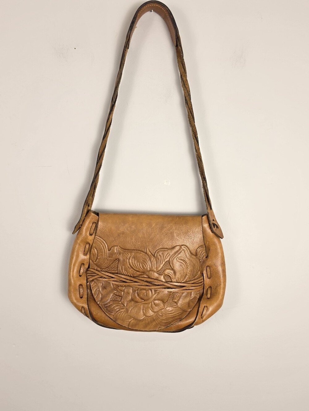 Patricia Nash Cavallina Tooled Leather Retro Saddle Bag Purse Florence Tan